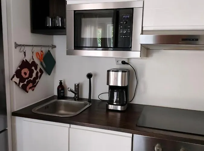 Apartamento Pieni Kaksio Viihtyisaessae Martissa *